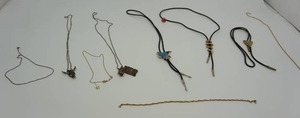 lot 122 image: Collectible Jewelry Vintage Western Costume Necklace Gold Silver Beaded Gem Pearl Butterfly Pendant