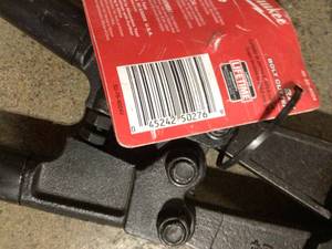 Milwaukee  24 in. Bolt Cutter With 716 in. Max Cut Capacity,customer return, review all pictures