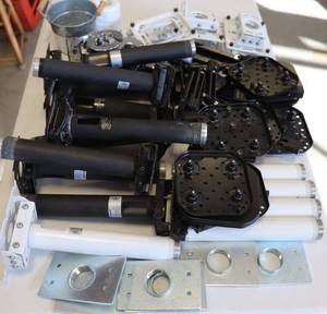 lot 23 image: Misc Projector Mounts, Screws & Brackets