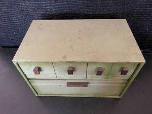 lot 68 image: Vintage Green Tool Organizer Chest