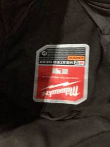 Black Milwaukee Jacket, Customer return, Review all pictures SIZE L