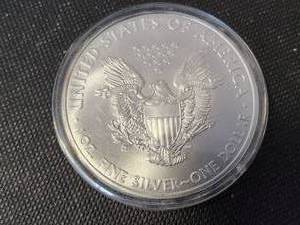 2010 AMERICAN SILVER EAGLE 1 TROY OZ .999 FINE SILVER IN AIRTITE