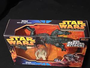 lot 17 image: Star Wars Battle Vehicle Asst - Boga with Obi-Wan Kenobi New