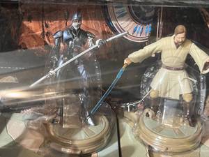 lot 31 image: Star Wars Mini Battle Arena Asst. Bodyguard vs Obi-Wan New in Package