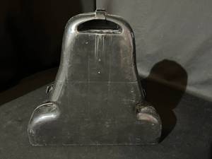 lot 64 image: Darth Vadar Action Figure Carrying Case