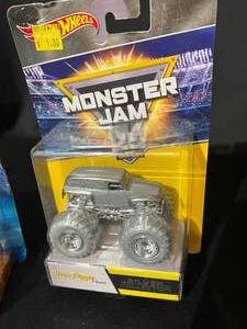 lot 78 image: Hot Wheels Monster Jam Collections New in Package