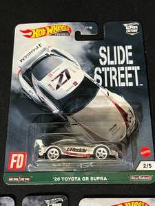 lot 89 image: Slide Street Hot Wheels - New in Package