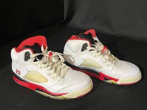 lot 144 image: Nike Air Jordan 4 Tennis Shoes