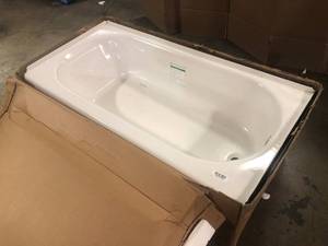 American Standard  Princeton 60 in. Right Hand Drain Rectangular Apron Front Bathtub in White damaged corner