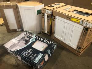 Lot of assorted Cabinets various models and conditions review pictures customer returns