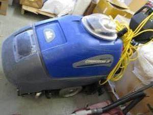 lot 1 image: Windsor Commodore 20 Extractor ...
