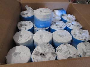 lot 28 image: Box of Individually Wrapped 2ply Pa...