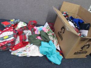 lot 60 image: Assorted NWT Clothing Including Hol...