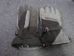 lot 64 image: Mens Thinsulate Gloves...