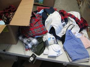 lot 66 image: Assorted NWT Clothing Including Hol...