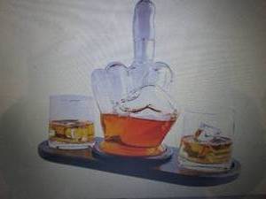 lot 200 image: Middle Finger Decanter NovMiddle Fi...