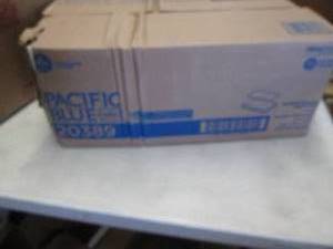 lot 247 image: Pacific Blue Select Multifold Paper...