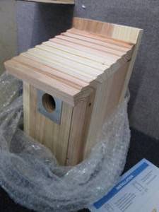 lot 289 image: Bird House 2...
