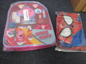 lot 307 image: XL Kids Spiderman Costume, Peppa Pi...