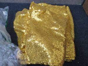 lot 310 image: 5- Gold Sequinned Table Runner 12x1...
