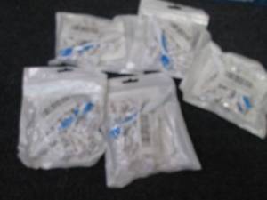 lot 322 image: 5 Ear Wax Remover Kits...