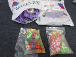 lot 343 image: 2 pks Play Gems, 2 pks Purple Ballo...