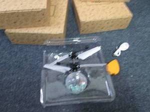 lot 369 image: 4 Nutty Toys Magic Flying Balls Ret...
