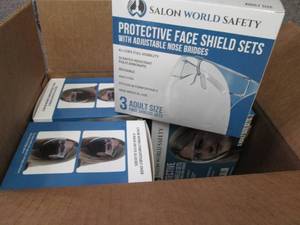 lot 372 image: 12 Protective Face Shields...