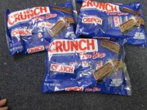 lot 439 image: 3-10 oz Bags Crunch Fun Size Candy ...