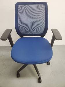 Staples Simple Ergo Chair