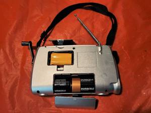 Survivor Radio Flashlight Combo
