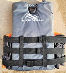 Like New Stearns Adult Life Jacket LXL