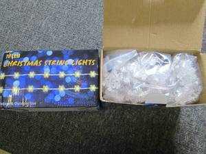 2 new 70 LED christmas string light...