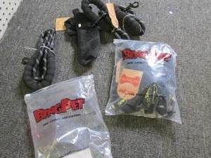 2 3 packs of short dog leashes ...