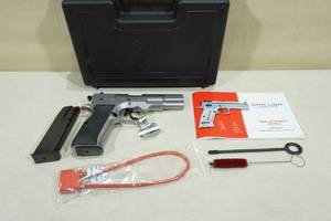 lot 10 image: NEW SAR USA 2000 9mm Stainless Steel Semi-Auto Pistol - 2 Magazines