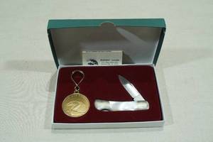lot 96 image: Bear MGC Cutlery Folding Pocket Knife with Medallion - Pearl Handle