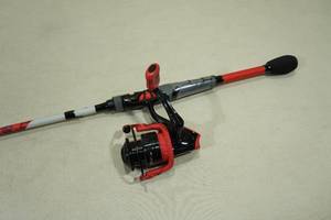 lot 123 image: Abu Garcia Maxx Spinning Rod and Reel Combo