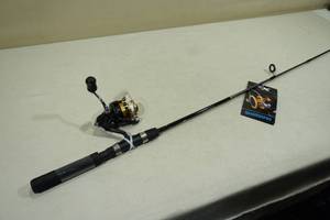 lot 128 image: Shimano FX Spinning Rod and Reel Combo
