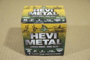 lot 197 image: 25 Hevi Metal 20 Ga 3 2 Shot Shotshells