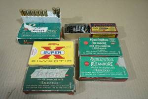 lot 210 image: 7 Rounds of Reloaded 7mm Mauser Ammo - Assorted Vintage Boxes and Casings