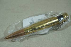 lot 213 image: Lucky Shot Bullet Keychain