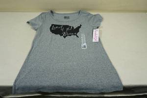 lot 224 image: Land of the Brave T-Shirt - Womens Medium