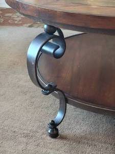 lot 7 image: King Metal Furniture Co. Stone Tile Top Cocktail Table