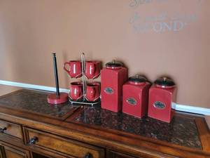 lot 50 image: Pier One Kitchen Canister & Mug
