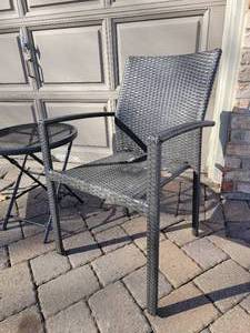 lot 49B image: Rugged Wicker Patio Set