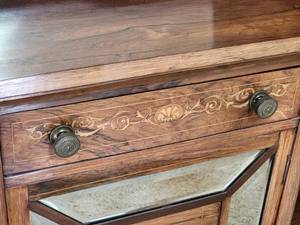 lot 1 image: Exquisite Antique Heirloom French Etagere