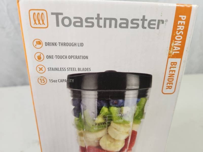lot 20 image: New Toastmaster Personal Blender