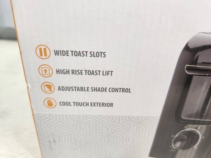 lot 22 image: New Toastmaster Toaster