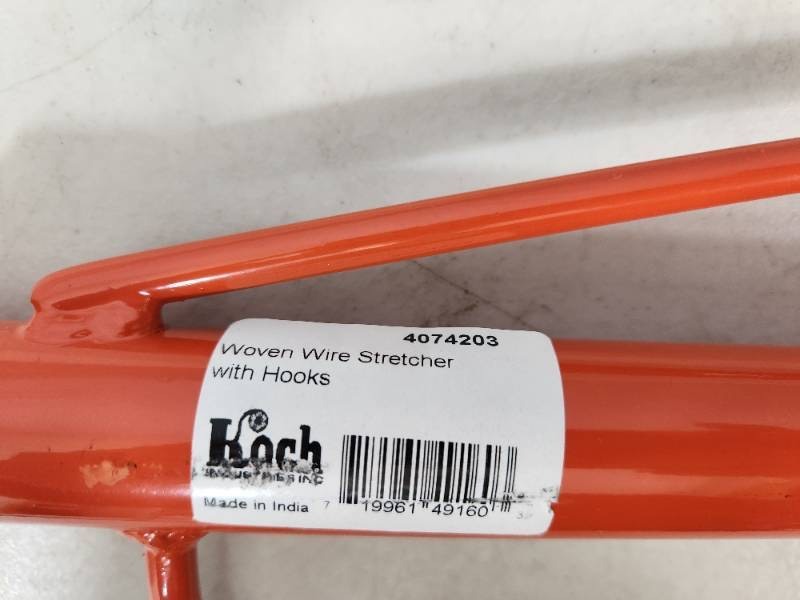 lot 138 image: New 3 ft Fence Stretcher with 3 Hooks