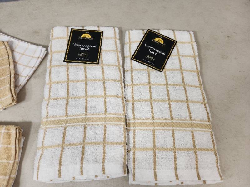 lot 169 image: New Kitchen Towels and More